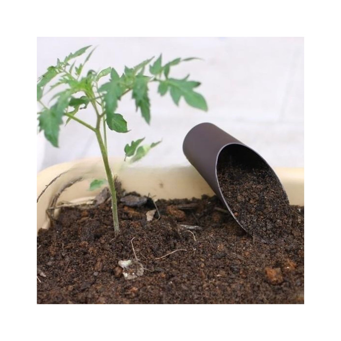 Lightweight Plastic Potting Scoop – Mini Garden Soil Shovel for Succulents & Indoor Plants