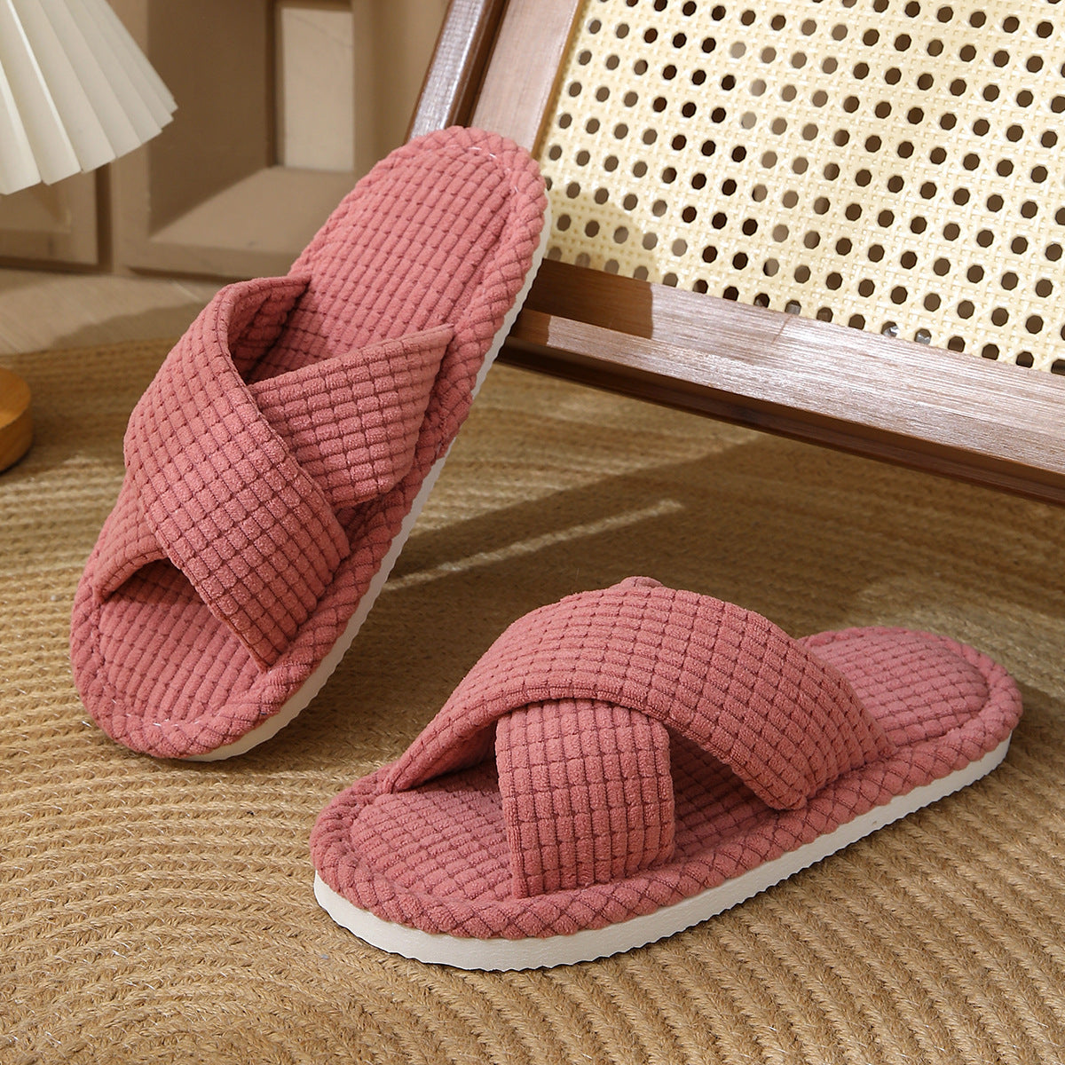 Comfortable and Moisture-Absorbing Open-Toe Women's Slippers with Cross-Strap for Spring and Autumn